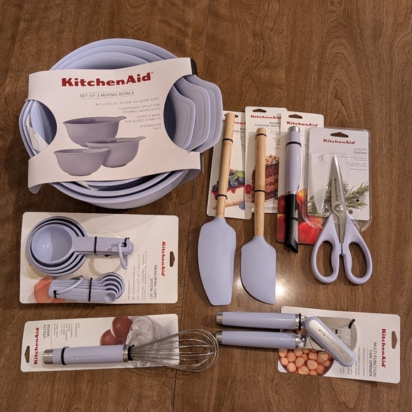 New 18-Piece Lavender Cream Purple KitchenAid Kitchen Set - Picture 1 of 1